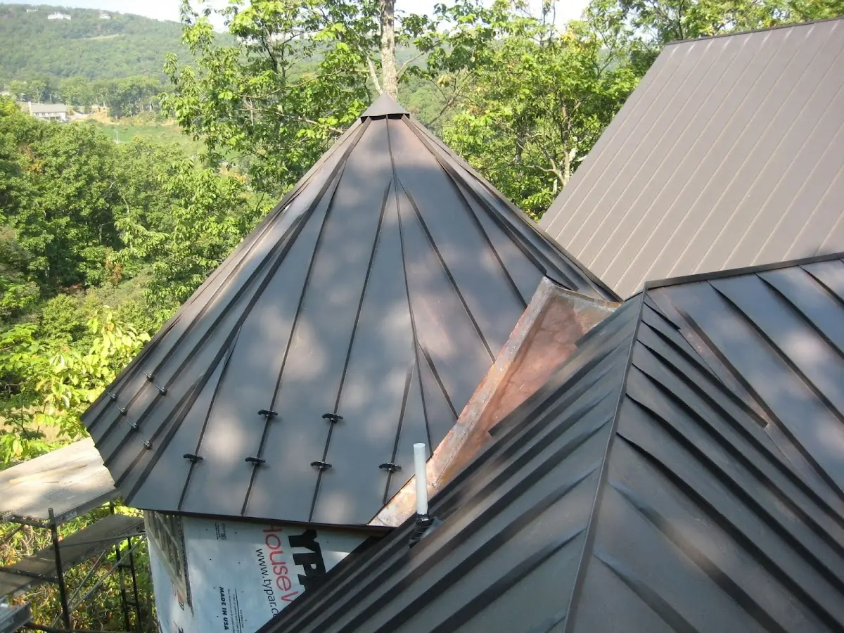 Professional Gutter Cleaning by Craftsman Roofing in Shawan at Hunt Valley